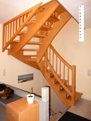 Treppe ins DG