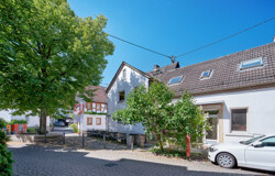 am Platz unter der Linde