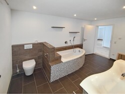 Badezimmer OG..