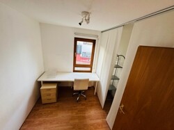 Schlafzimmer (2)
