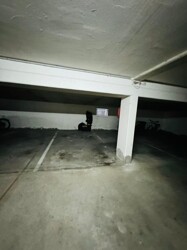 Tiefgaragenstellplatz