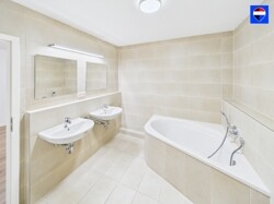 1. Badezimmer-1