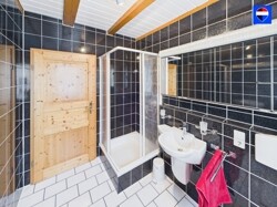 EG TL-Bad mit Dusche