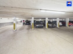 CAM02305G0-PR0060-STILL018