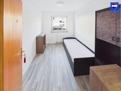 CAM02305G0-PR0060-STILL005