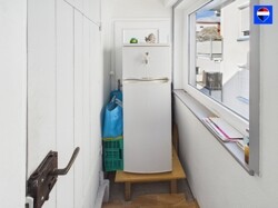 CAM02305G0-PR0065-STILL011