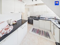 CAM02305G0-PR0065-STILL007