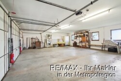 Dreifachgarage
