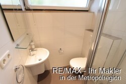 Gästetoilette mit Dusche