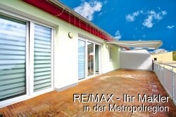 Dachterrasse mit Markiese-removebg-preview