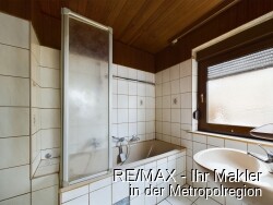 OG Badezimmer (2)