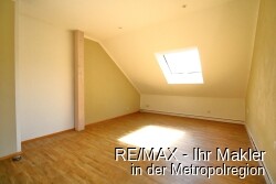 Schlafzimmer DG