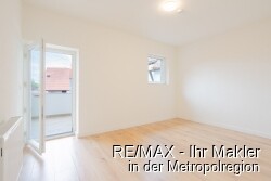 Schlafzimmer mit Loggia
