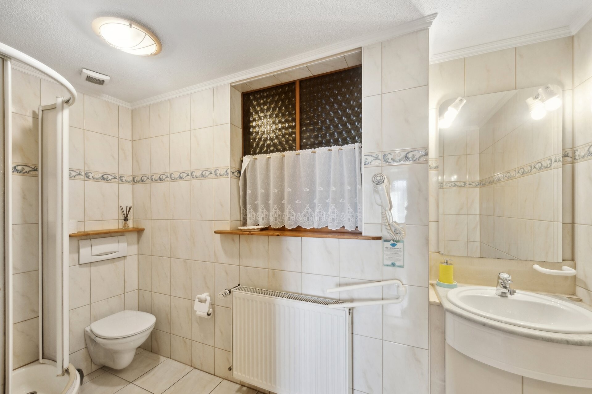 backbone_536265-A_031_WEB