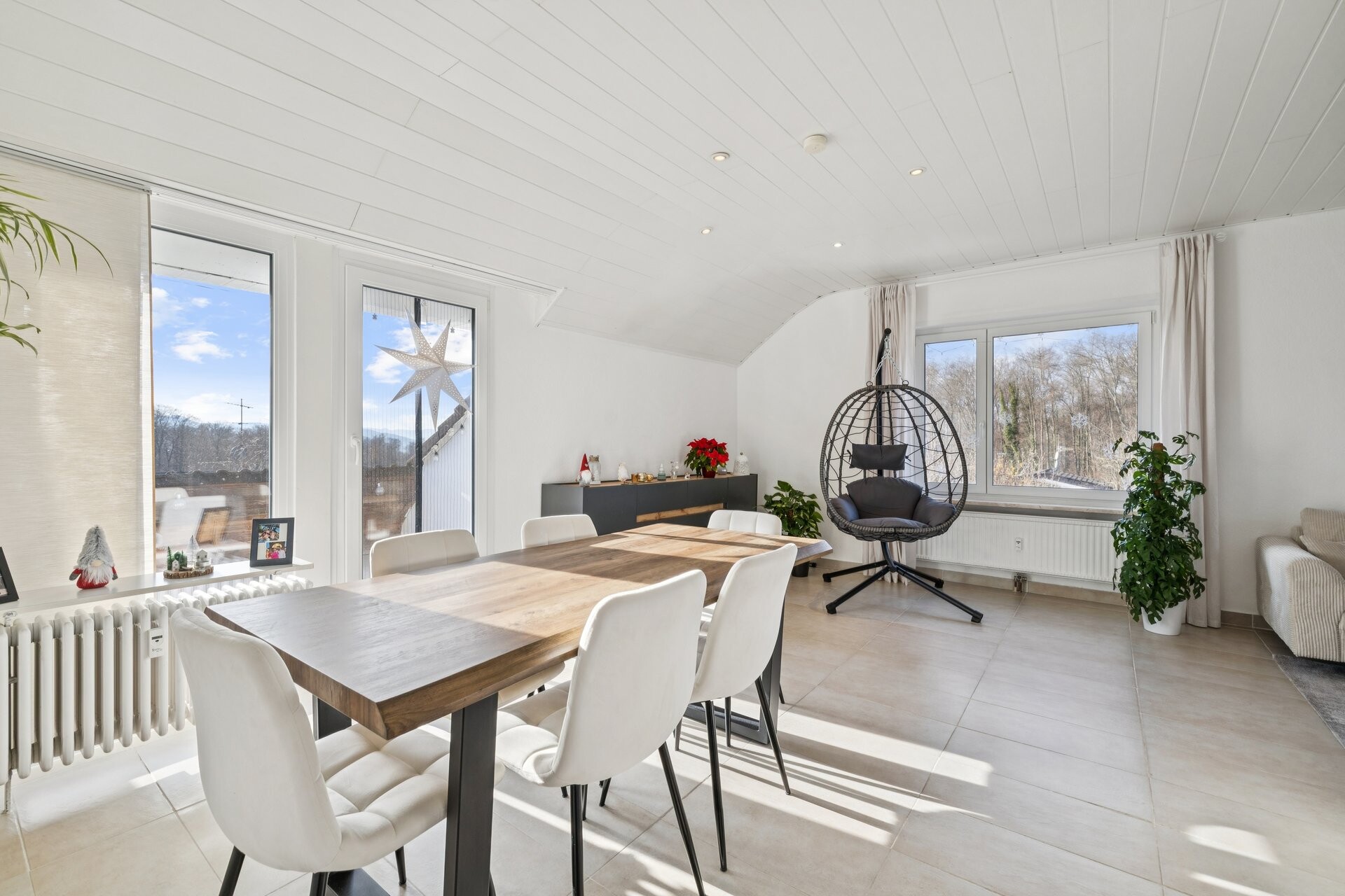 backbone_590880-A_022_WEB