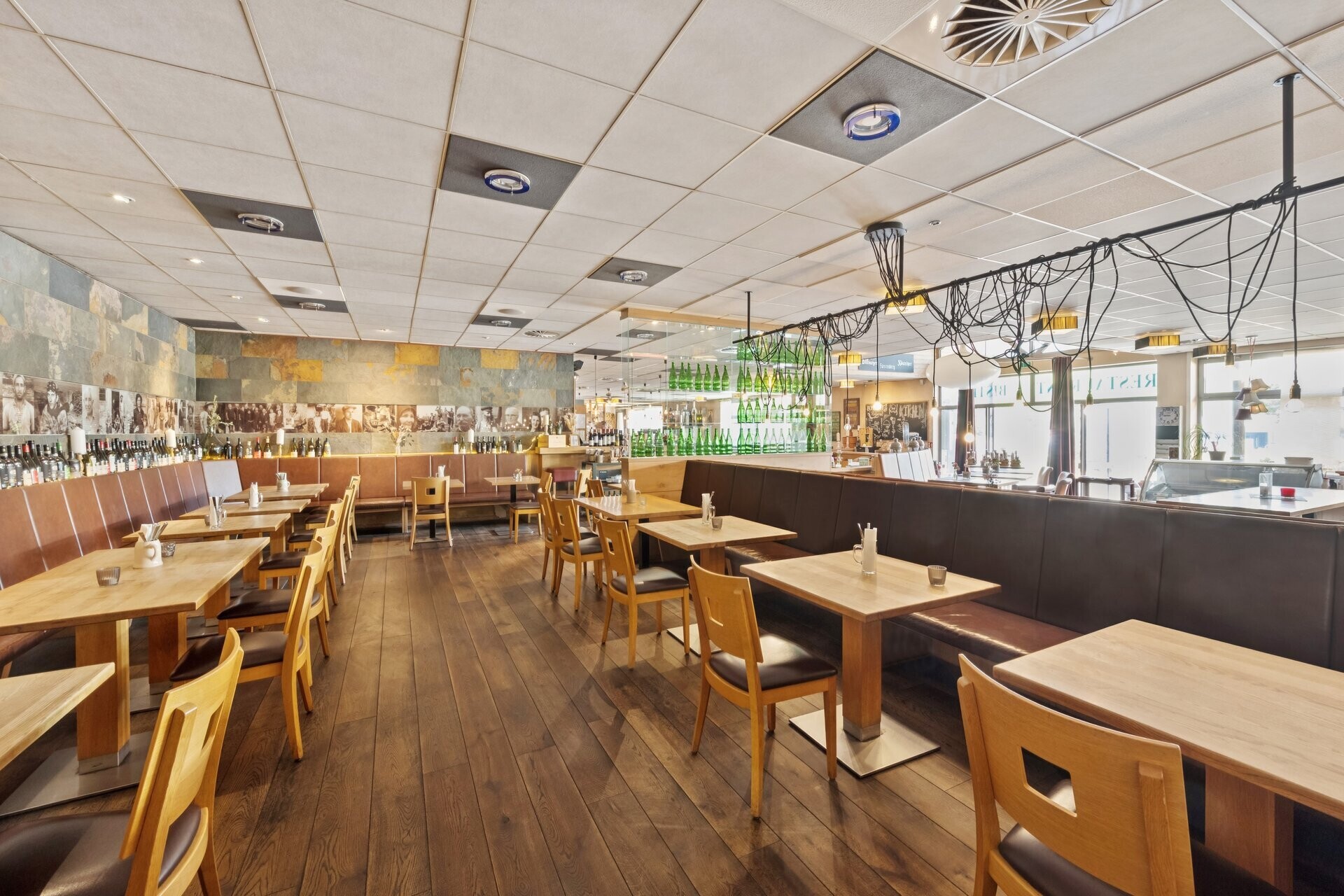 backbone_551651-A_013_WEB