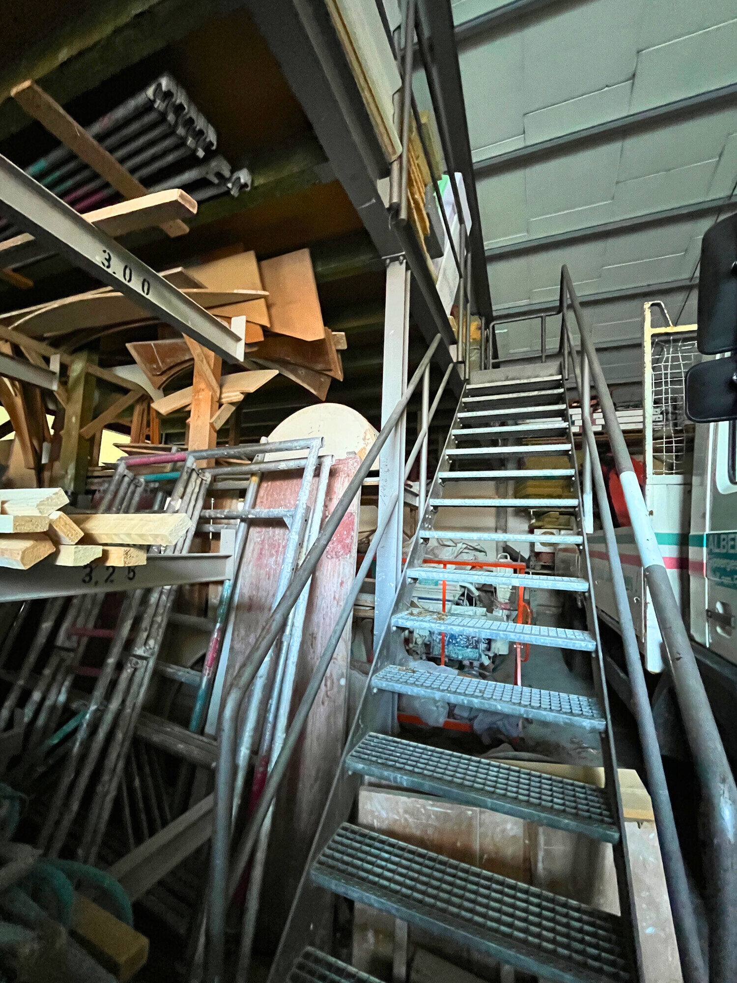 Treppe zur Galerie