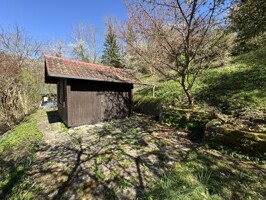 Gartenhaus mit Sitzplatz