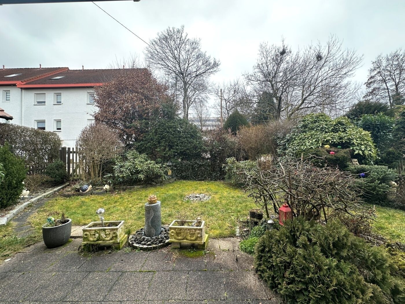 Garten mit Terrasse