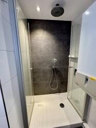 Dusche OG