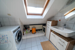 Badezimmer mit Dusche