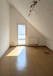OG Schlafzimmer mit Zugang zur Dachterrasse