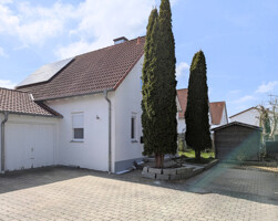 Garage + Stellplatz