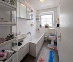 OG-Wohnung Badezimmer