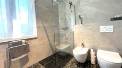 1749116371_image00056
