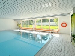 Schwimmbad