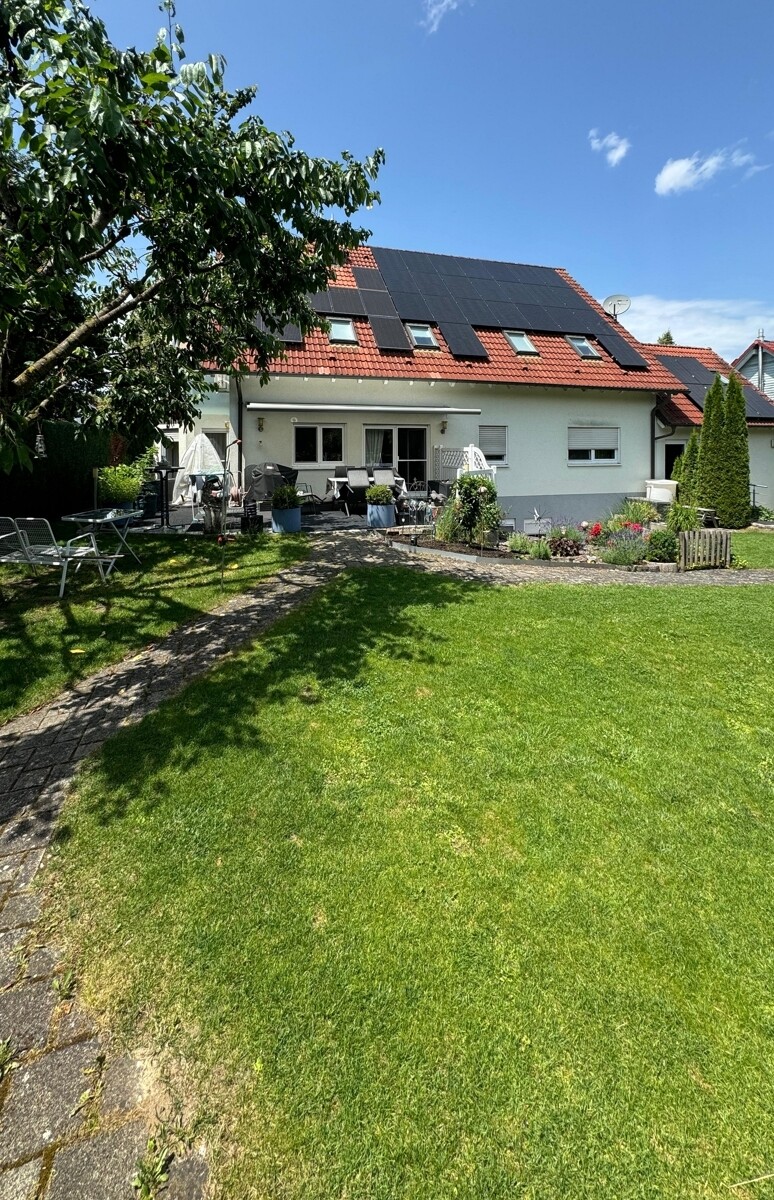 3 Zimmer Wohnung mit herrlichem Gartenanteil