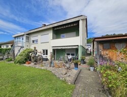 Garten mit Terrasse