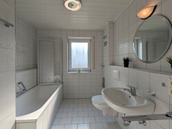 Badezimmer 1