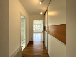 4.OG-Flur mit Schrank