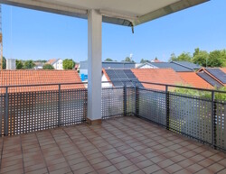 9 m² großer, überdachter Balkon