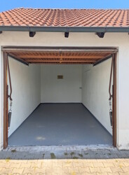Einzelgarage frisch renoviert