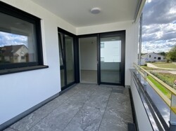 Balkon mit Sonnensegel