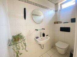 Gäste-WC EG