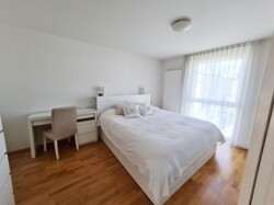 Schlafzimmer.