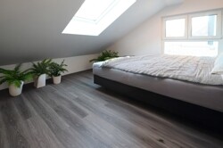 Zimmer - Haus 62, DG - Whg. Nr. 2