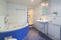 Bad - Haus 60, DG - Whg. Nr. 3