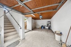 Offene Garage