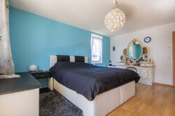 Schlafzimmer OG1