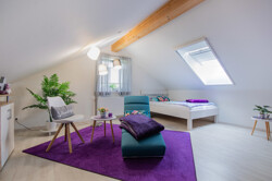 Schlafzimmer 1