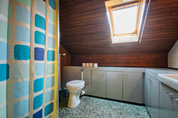 Badezimmer DG