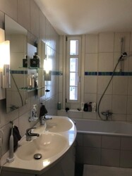 Blick ins Badezimmer