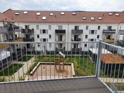 Balkon über den Dächern20220621_142622