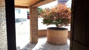 Vorplatz zum Hauseingang