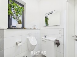 Separates Gäste-WC