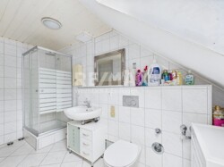 Badezimmer 1